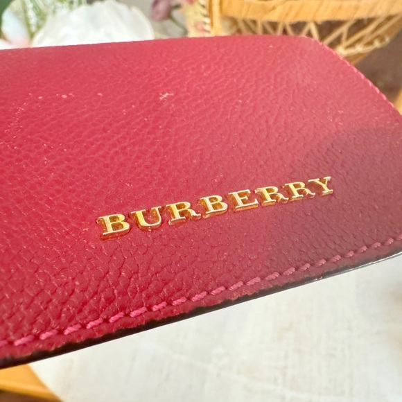 Burberry wallet in wine - Picture 2 of 5